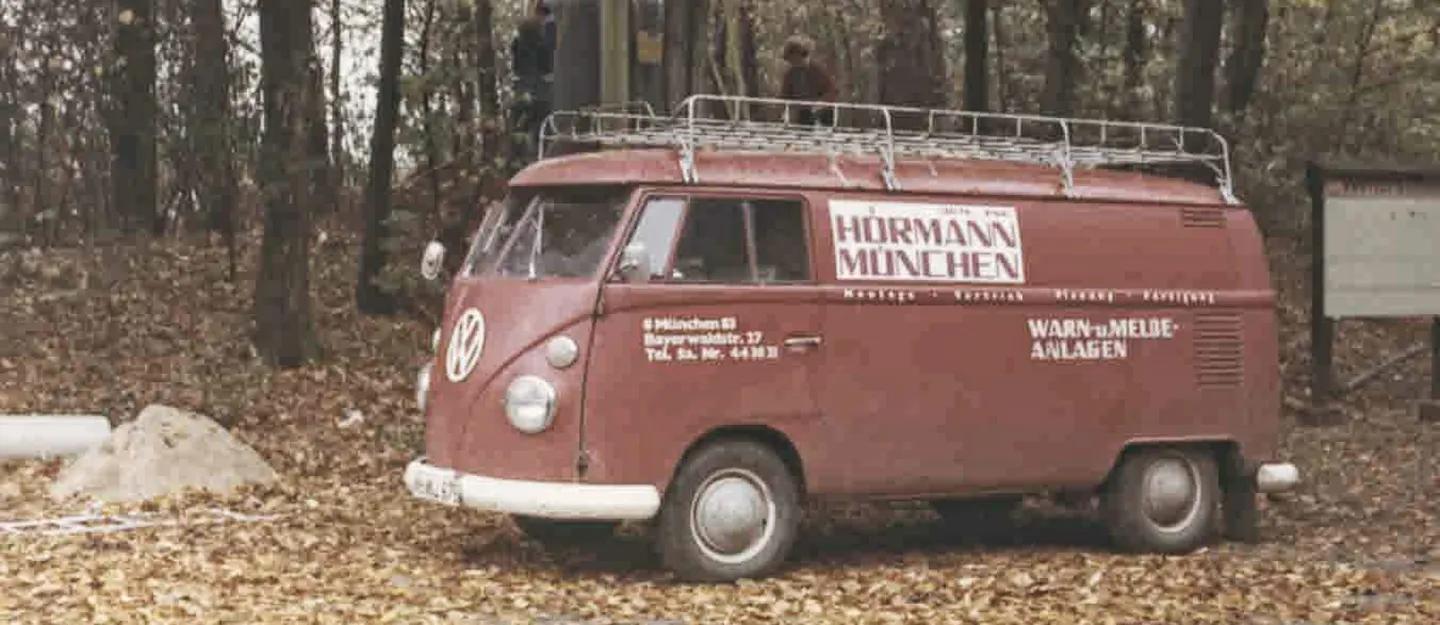 Start in a VW Bulli with HÖRMANN