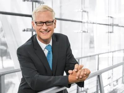 CEO Dr. Dirk-Eric Loebermann