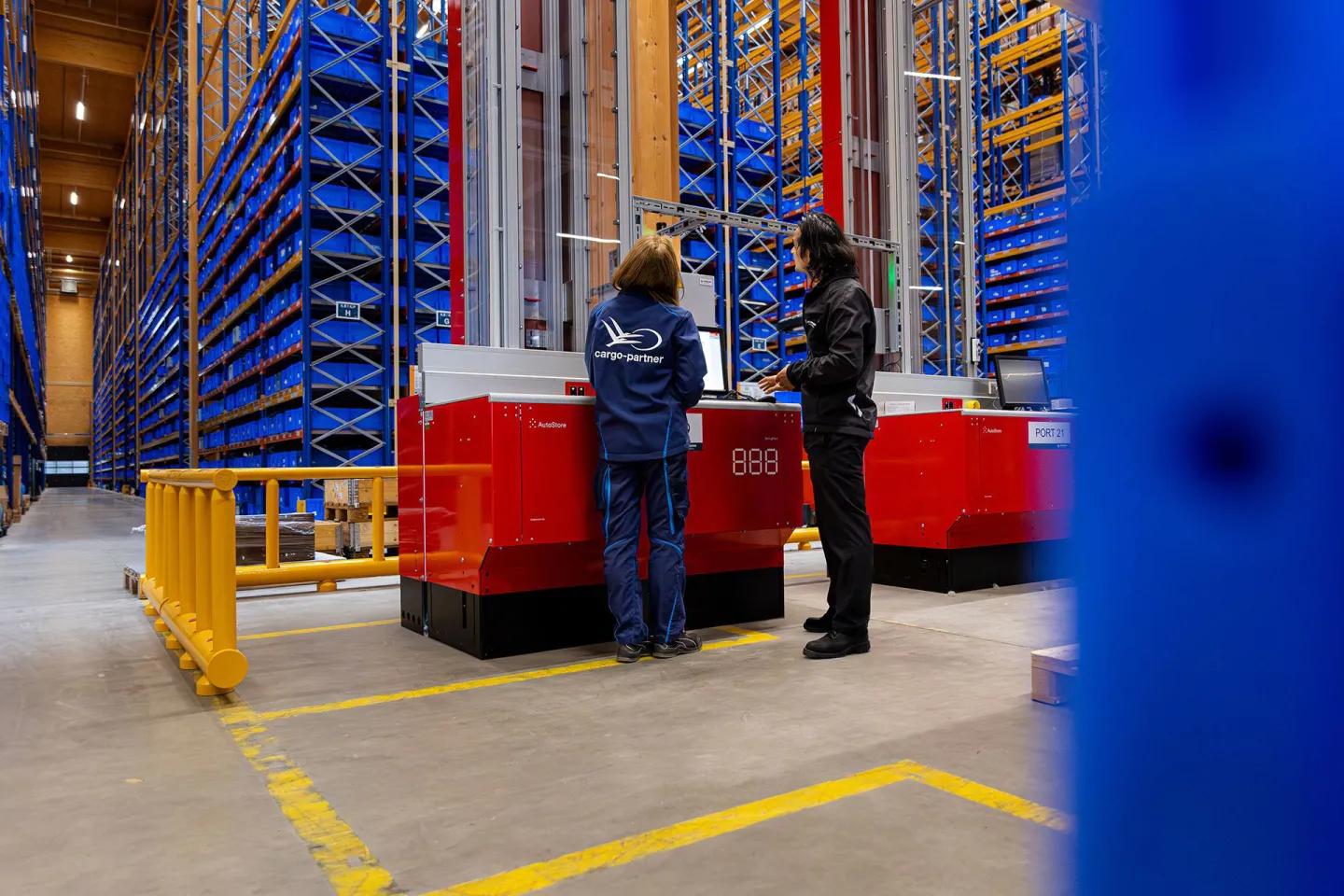 HÖRMANN Intralogistics handover of the AutoStore system for cargo-partner