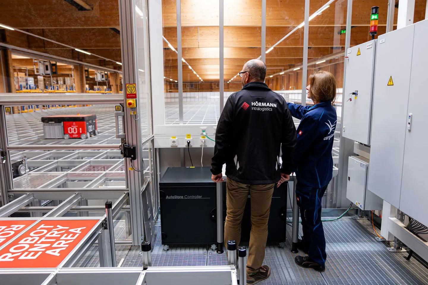 AutoStore system for cargo-partner