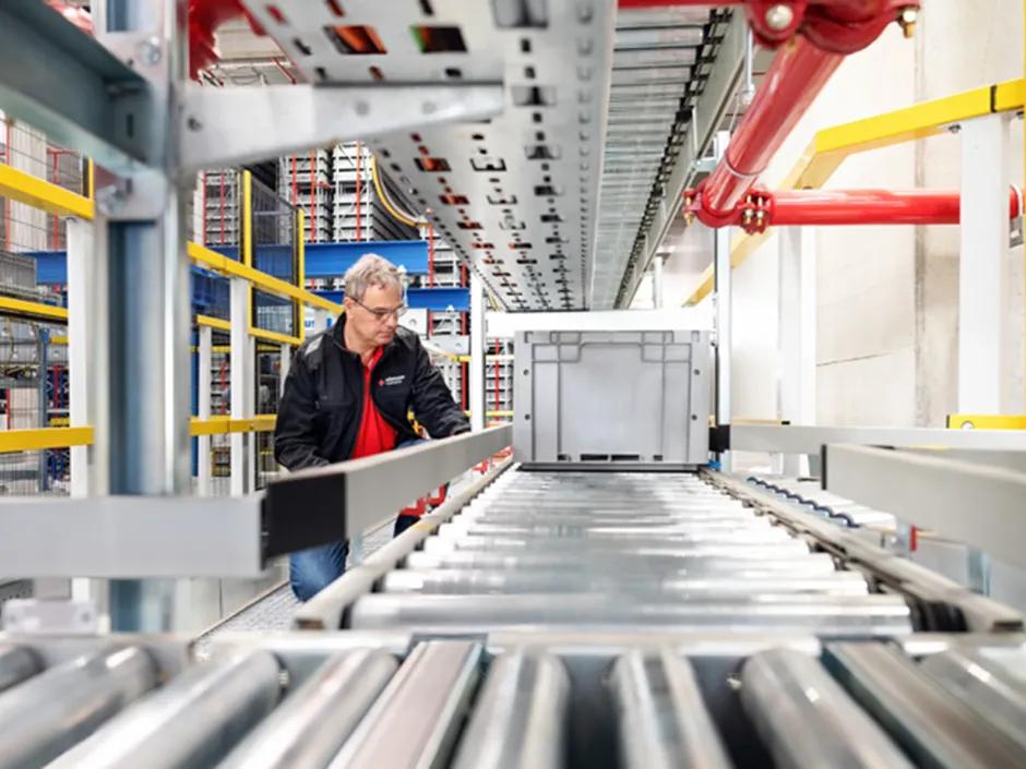 Erfolgreiche Neustrukturierung der Intralogistik bei KraussMaffei Technologies
